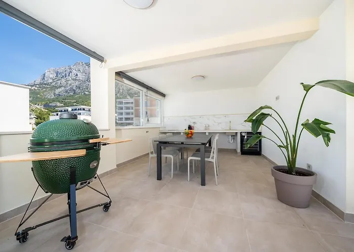 Penthouse Golden View With Private Jacuzzi And 100m2 Terrace - Exklusiv * Makarska