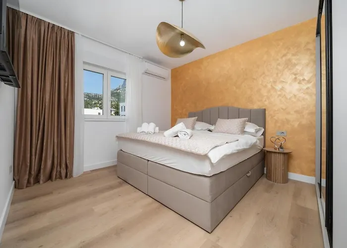 Penthouse Golden View With Private Jacuzzi And 100m2 Terrace - Exklusiv *